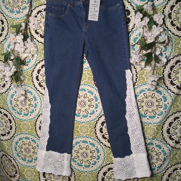 1792 Size 6 Basic Editions lace Flare Jeans - Picture 4 of 5